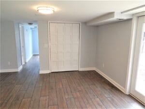 New Modern Living Room and Closet.